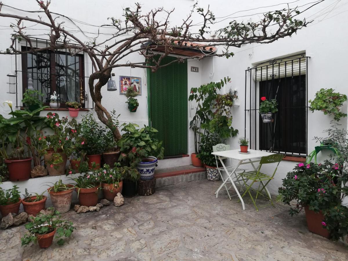 La Buganvilla De Juana Y Antonio Casares Buitenkant foto