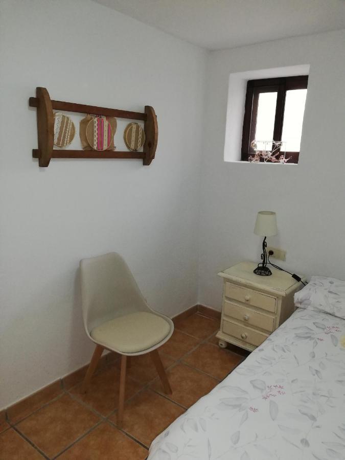 La Buganvilla De Juana Y Antonio Casares Buitenkant foto