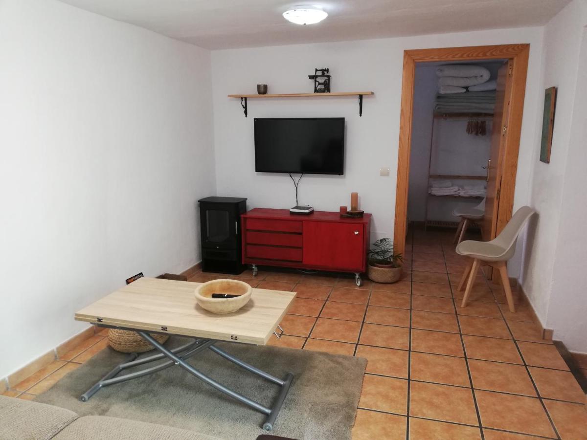 La Buganvilla De Juana Y Antonio Casares Buitenkant foto